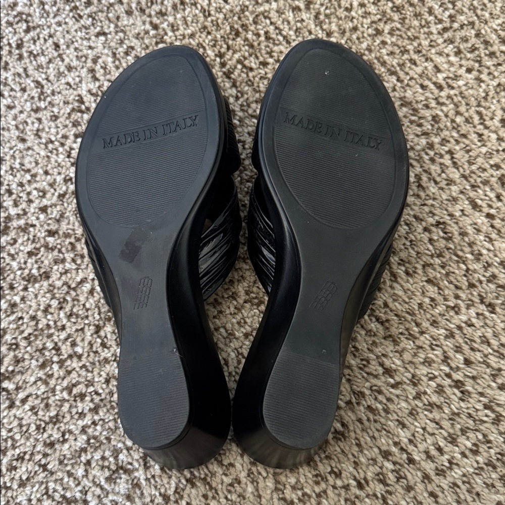 Italian Shoemakers Black Braided Leather Slide Mules - Picture 2 of 3